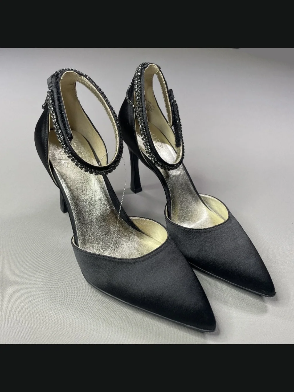 NEW Naturalizer Shoes Womens 7 black satin Alyssa heels pumps rhinestone glam